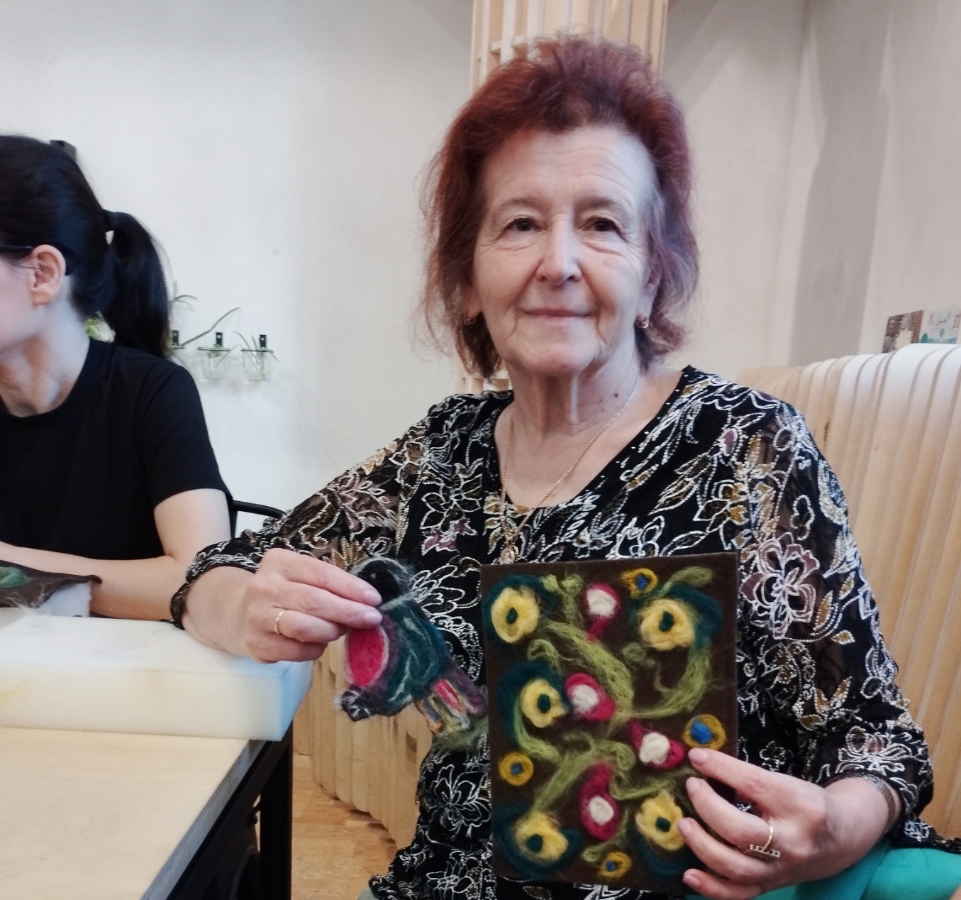 Участь у майстер-класі по валянню, створення малюнка на повсті